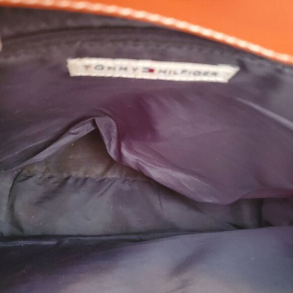 Tommy Hilfiger Brown & Orange Purse - Picture 11 of 11